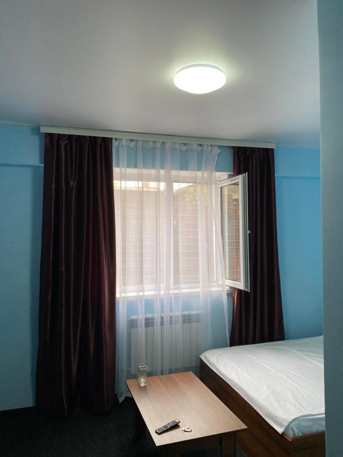 Пана Hotell Almaty Eksteriør bilde