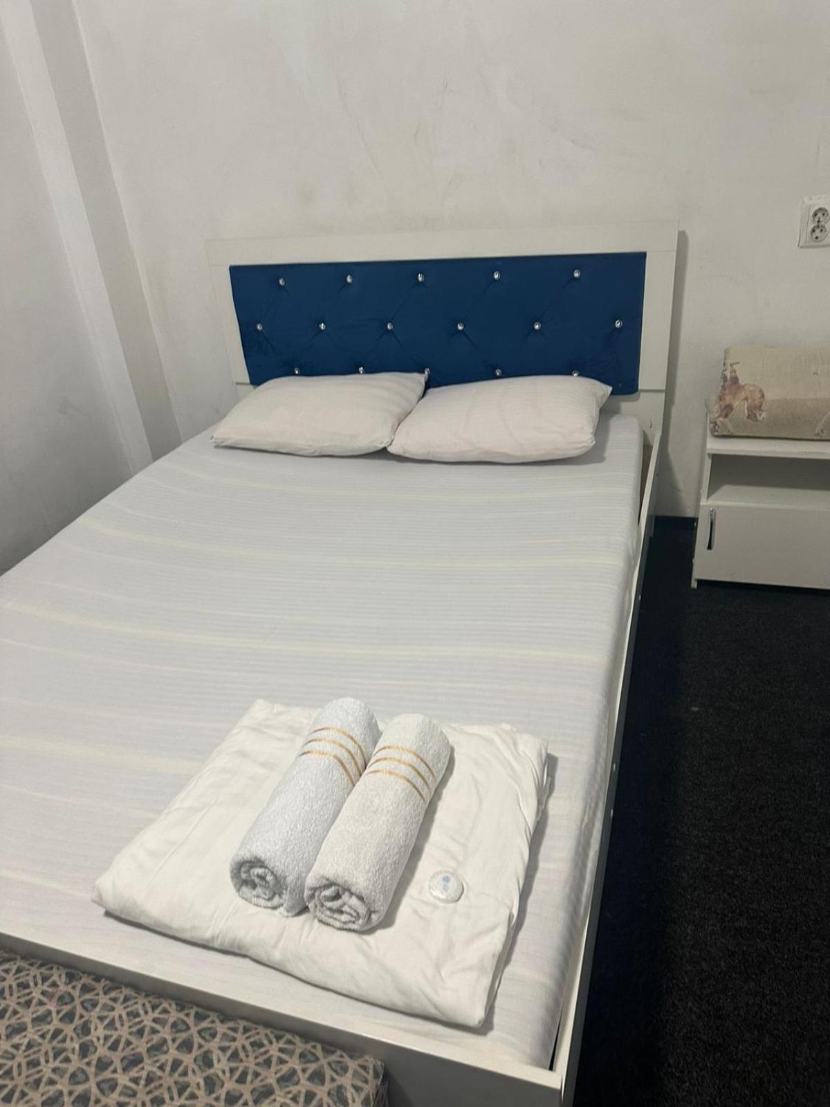 Пана Hotell Almaty Eksteriør bilde
